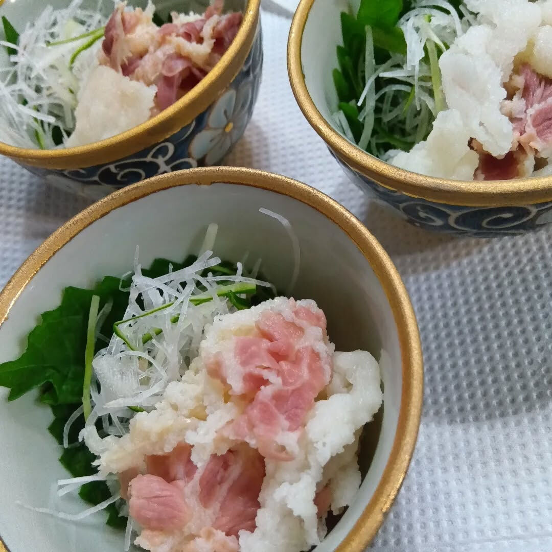 クジラのお肉が珍しく入りました